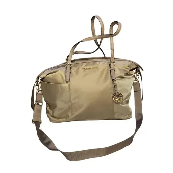 Michael Kors diaper bag new with tag - Picture 1 of 10